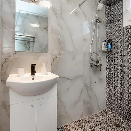 Sofi's House Апартамент *